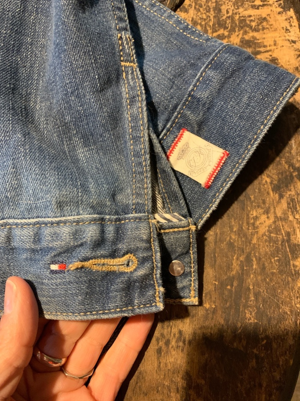 Tommy Hilfiger Medium Blue Denim Trucker Jacket - 100% Cotton - Picture 5 of 13